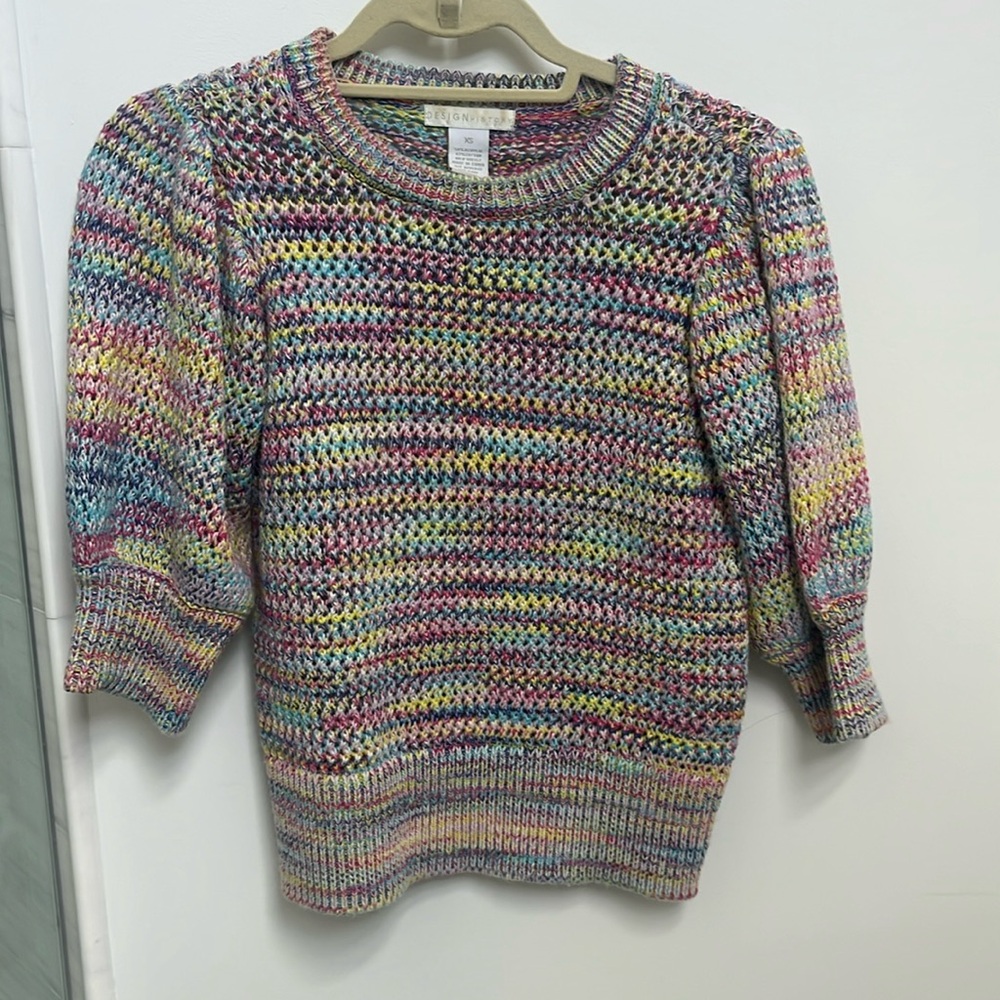 Design History Short Sleeve Knit Crew Neck Sweater